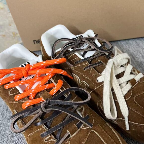 Miu Miu limited edition sneakers - Picture 3 of 9